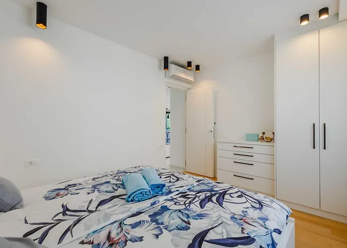 Aurelius Luxury Apartamento Njivice