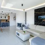 Aurelius Luxury * Njivice