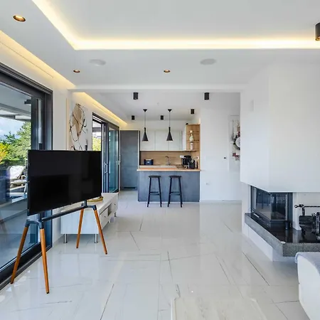 Aurelius Luxury * Njivice